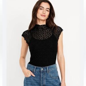 Old Navy Black Mock Neck Lace Top Sz Small Tall
NWT / Casual/ Work Day